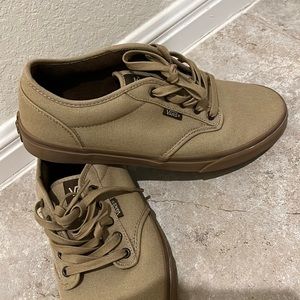 Men Vans size 11